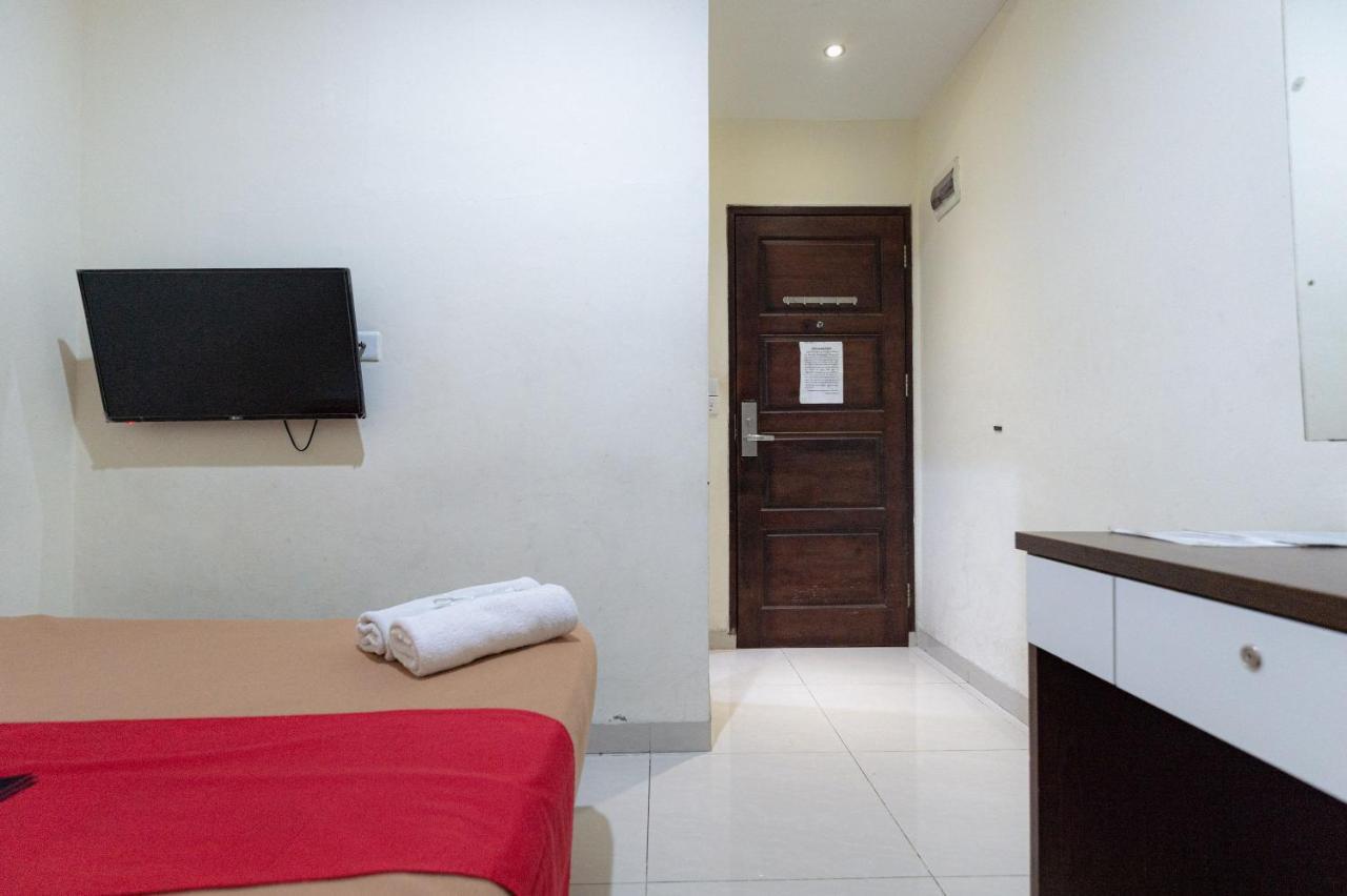 Отель Reddoorz At Nagoya Indah Batam Экстерьер фото