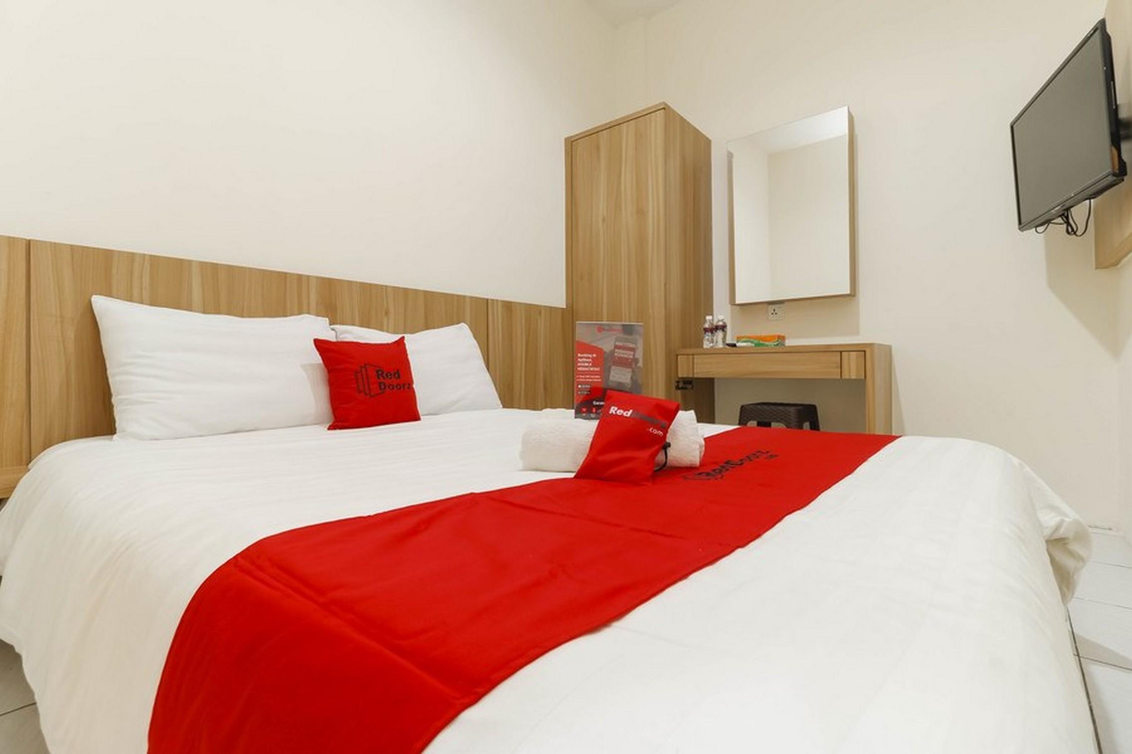 Отель Reddoorz At Nagoya Indah Batam Экстерьер фото