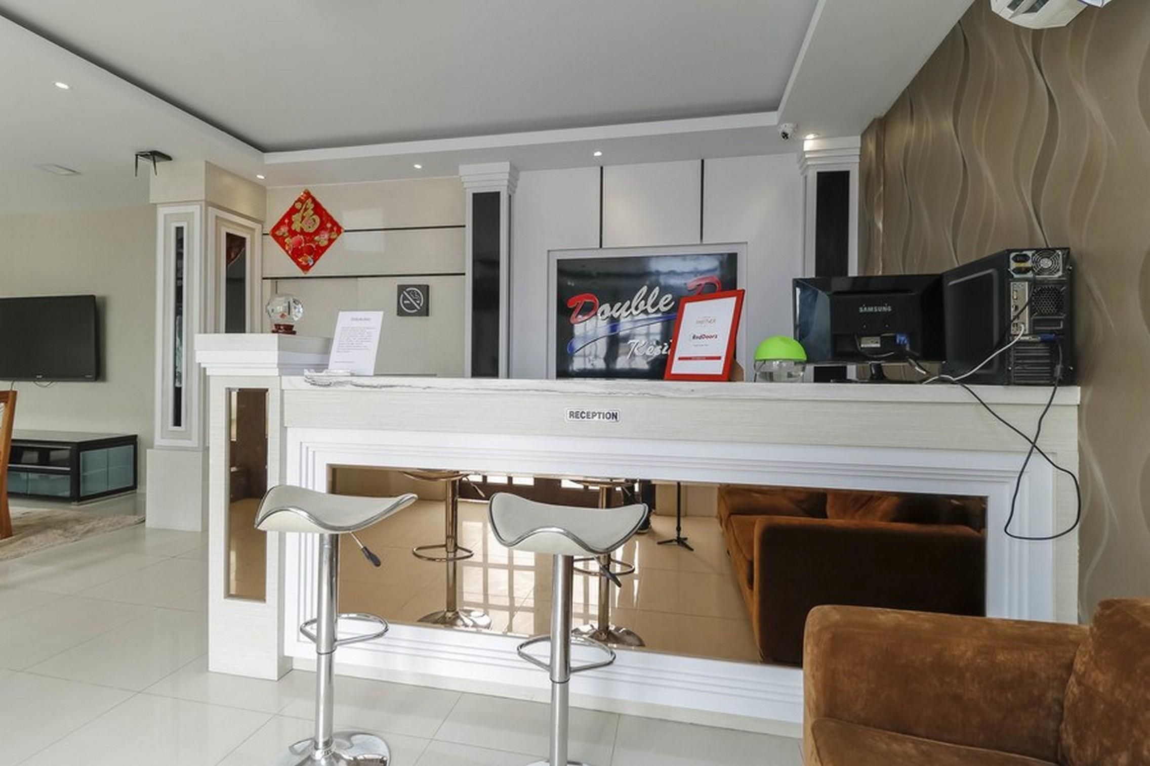 Отель Reddoorz At Nagoya Indah Batam Экстерьер фото